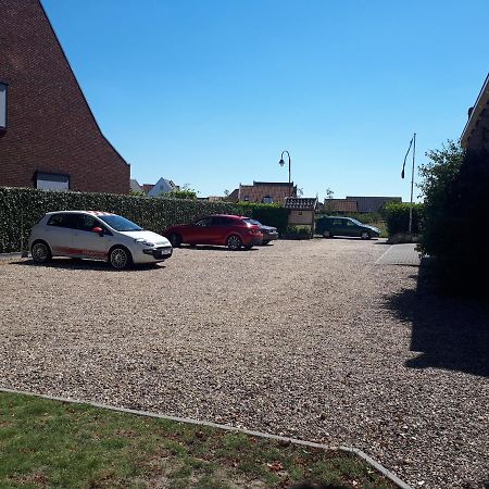 Bed And Breakfast "De Smousenhoek" Ouddorp Exterior photo